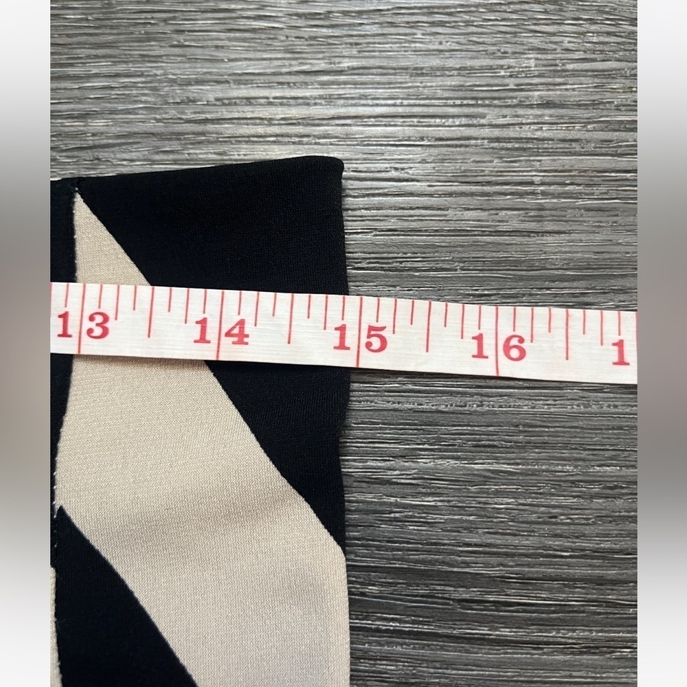 Chevron Maxi Skirt Black Cream Tan Print Stretch Lightweight Size S Fits…​​ - Picture 3 of 4